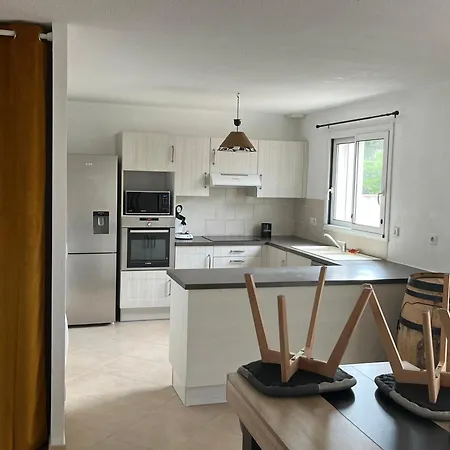 Charmante 95 M2 Villa Vinassan